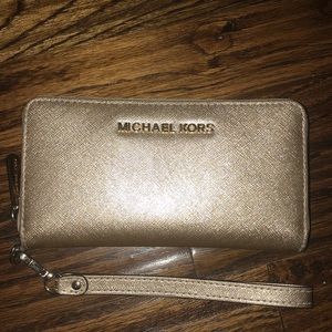 Jet Set Travel Metallic Leather Continental Wallet